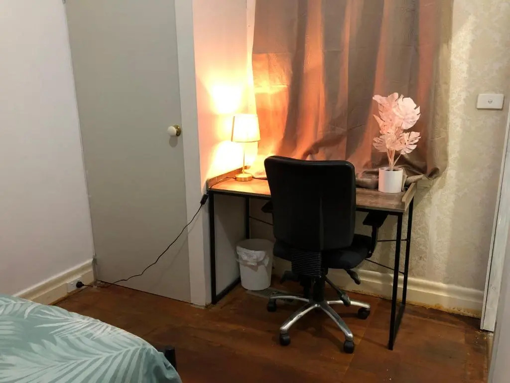 Melbourne short stay - Caulfield station, Monash Uni