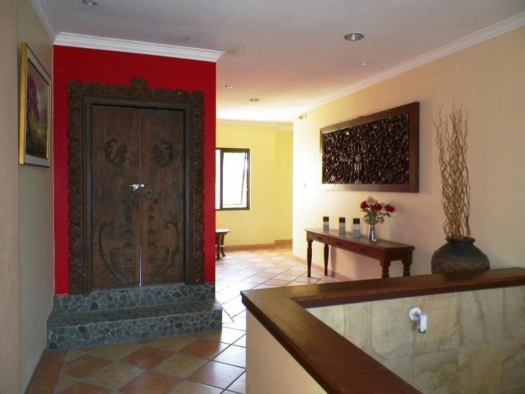 Candi View Hotel