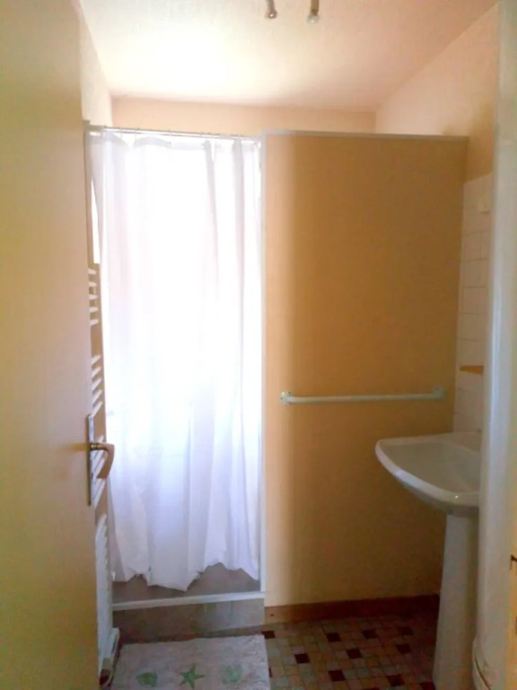 House With 2 Bedrooms in Chevannes, With Enclosed Garden and Wifi
