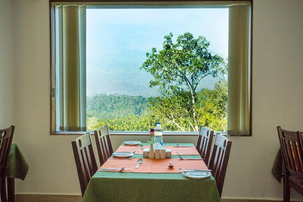 Hotel Nest 'N Mist