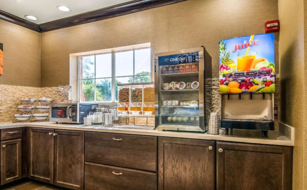 Comfort Suites Alexandria North
