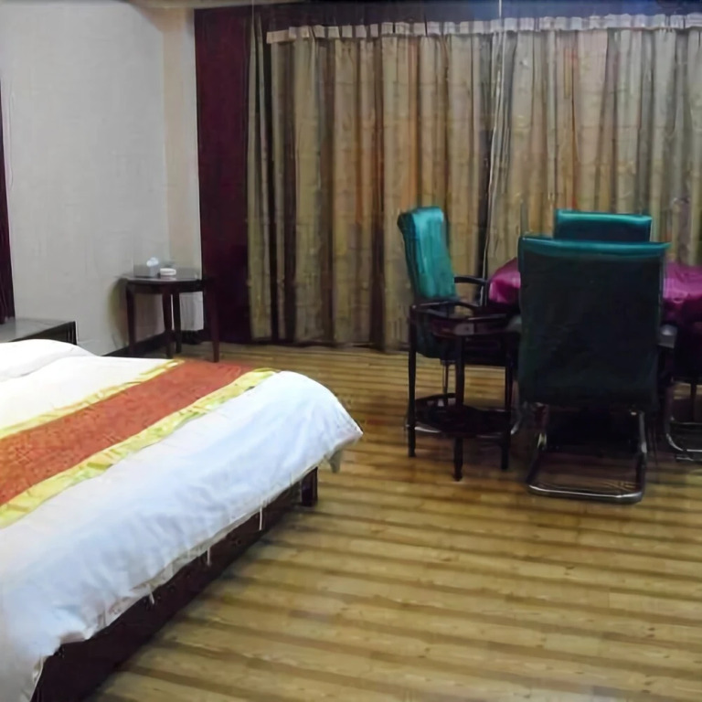 Huangfu Hotel