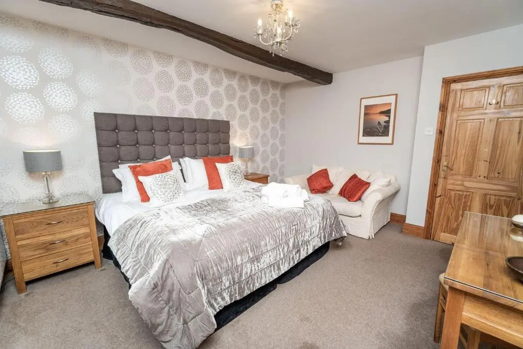 Bridge House Apartment 2