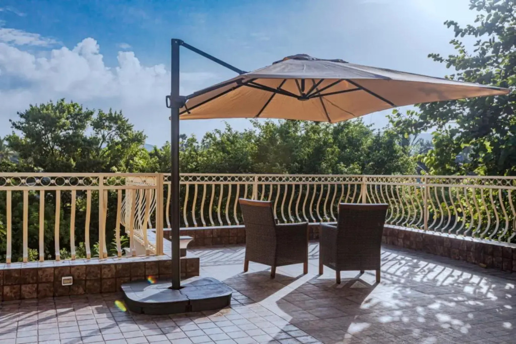 SaffronStays Aura, 4 BR Luxury Pool Villa with Game Room & Lawn