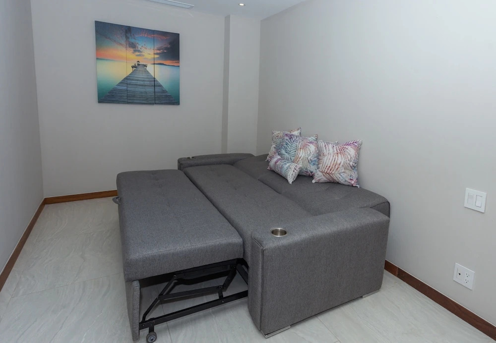 Condo Paradisus by Kivoya