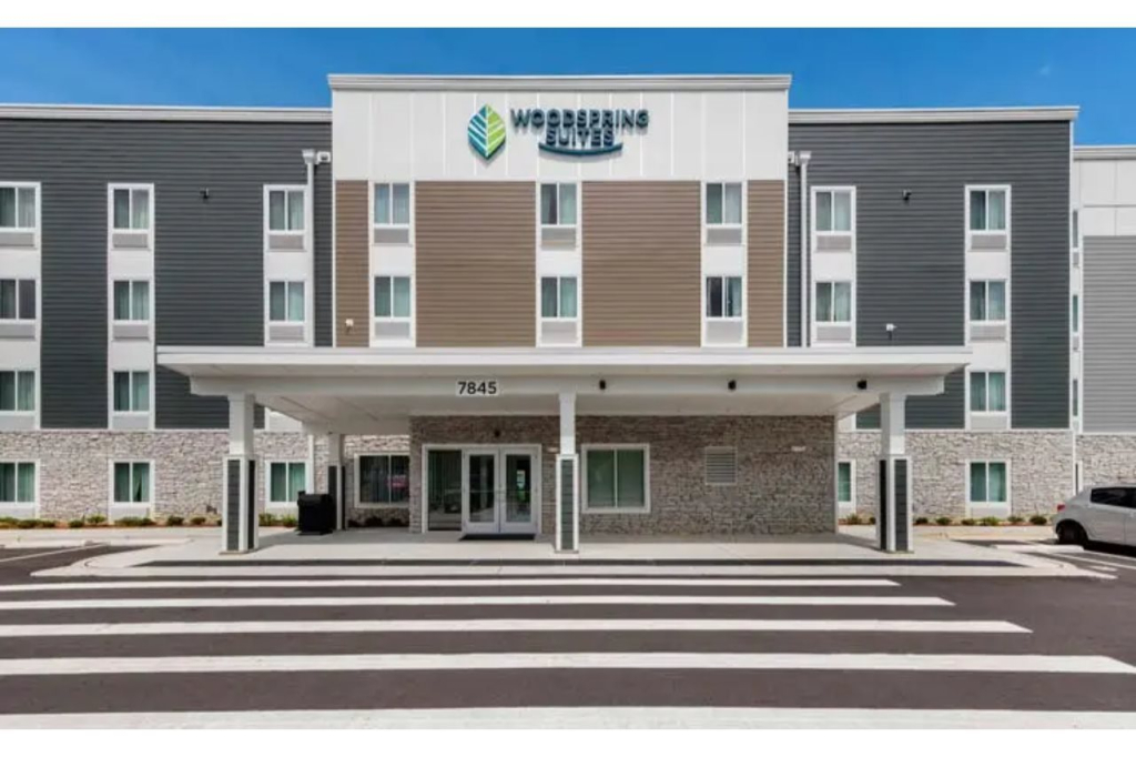 WoodSpring Suites Libertyville - Chicago