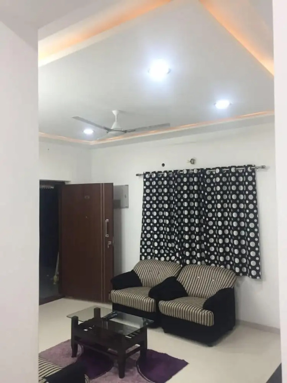 Prestige service apartment