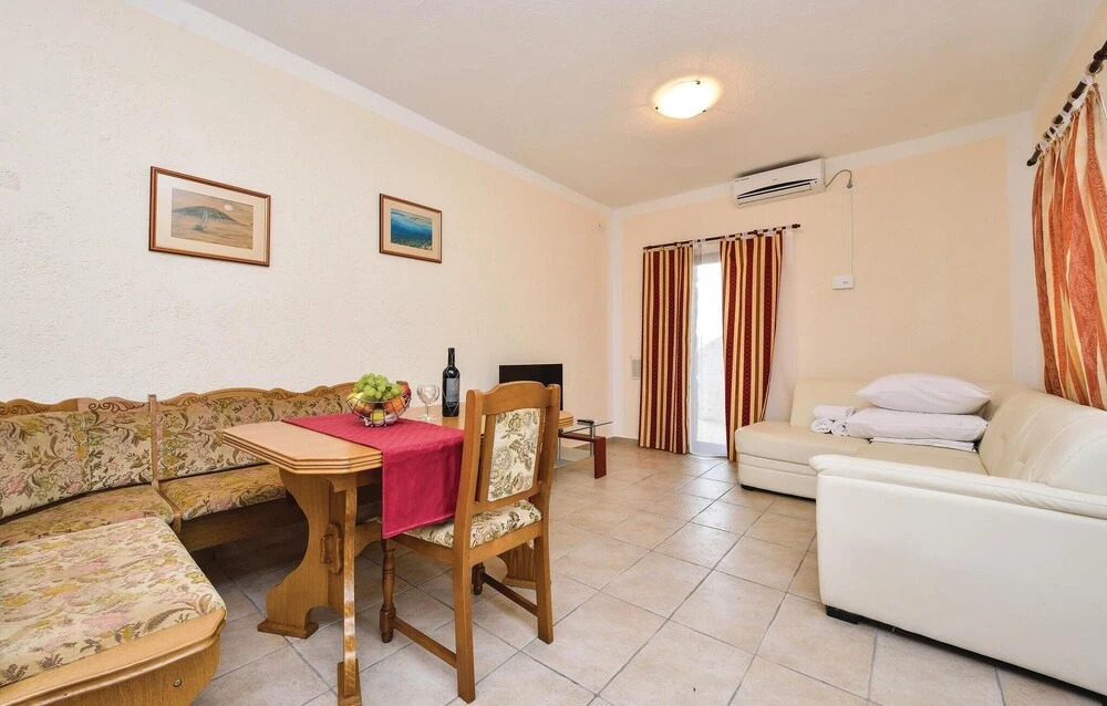 Stunning Apartment in Vir With 1 Bedrooms, Wifi and Outdoor Swimming Pool