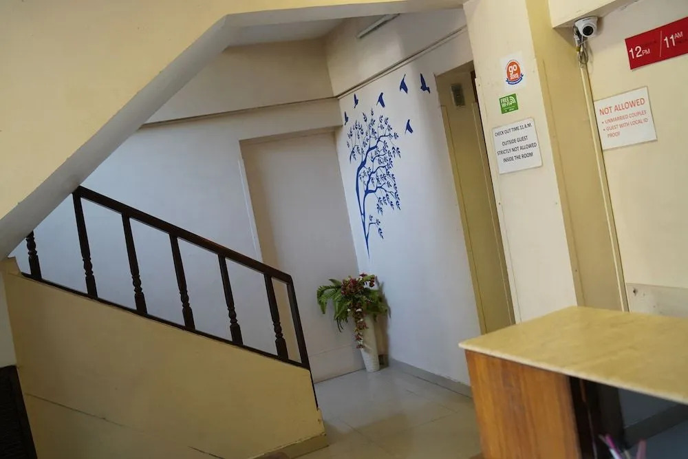 Iris Hotel