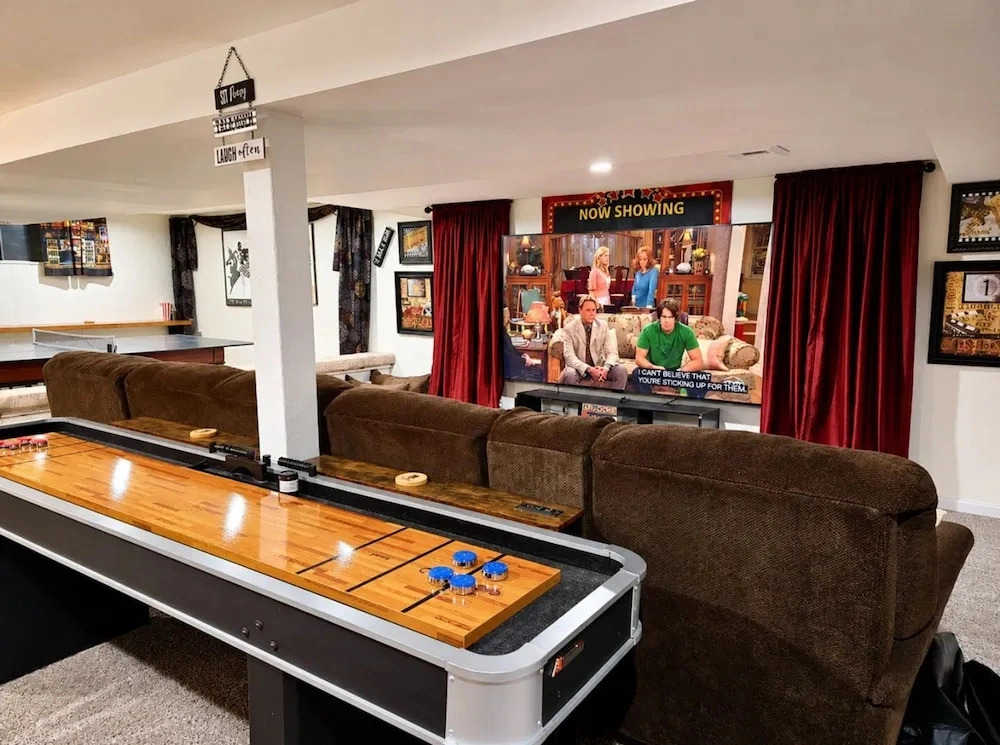 2 Miles to World Cup 3BR 3BA Ensuites Sauna Theater