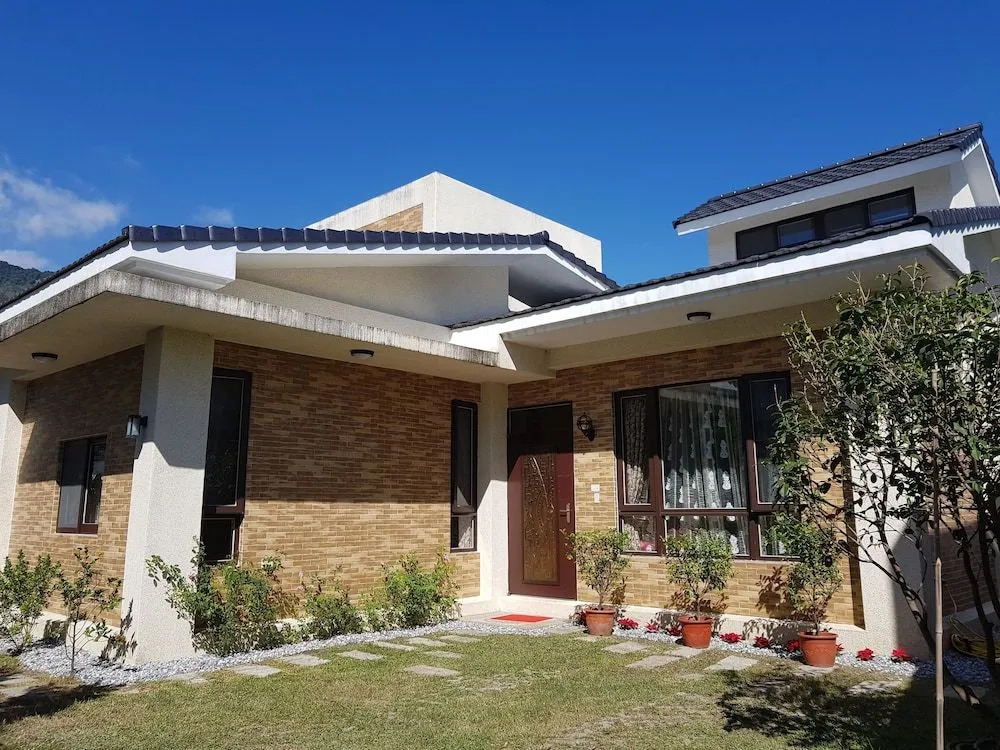 Qu Feng Xiao Zhu B&B