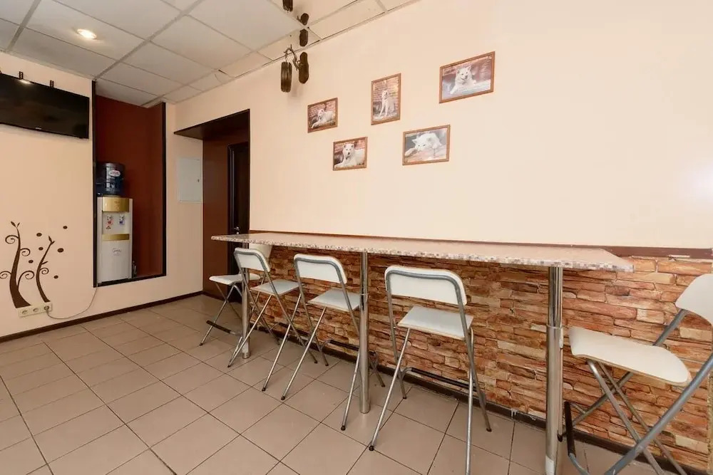 Hostel Parizh