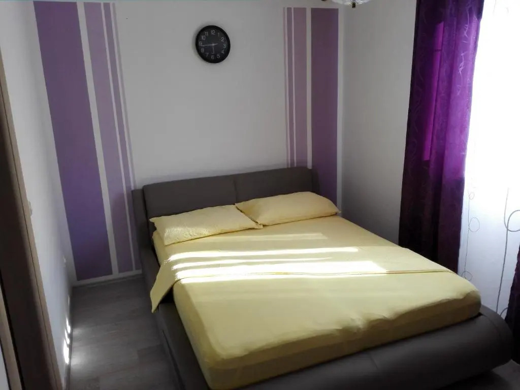 Apartments Krunes
