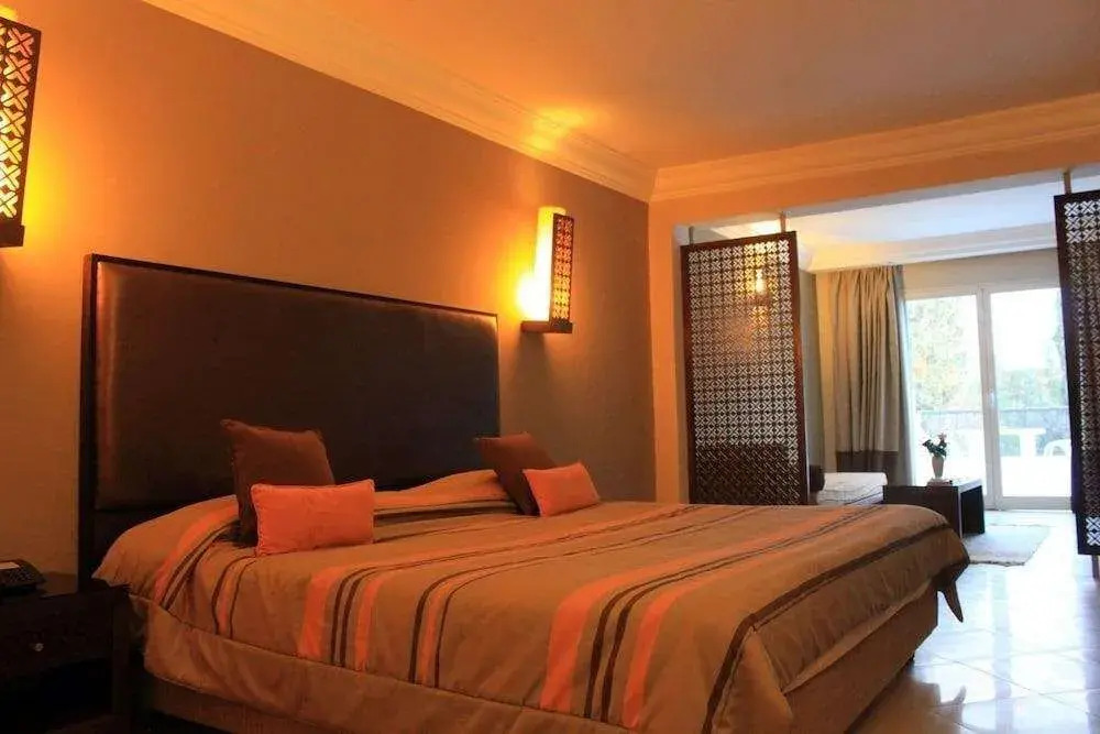 Sarra Hotel