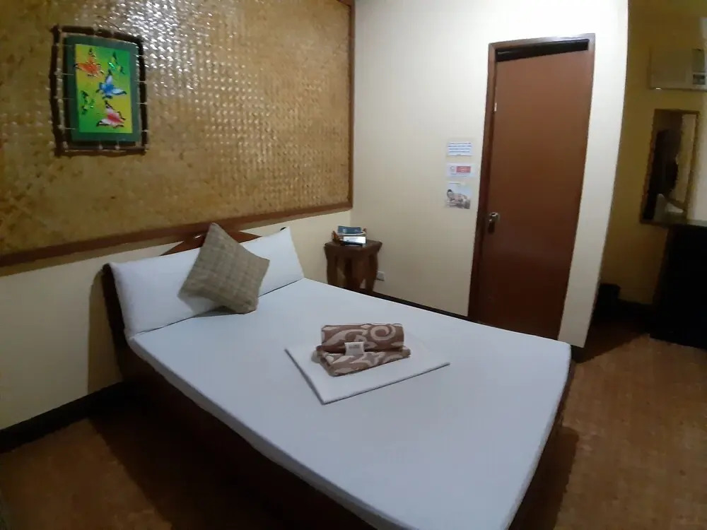 OYO 608 Jack's Dormitory