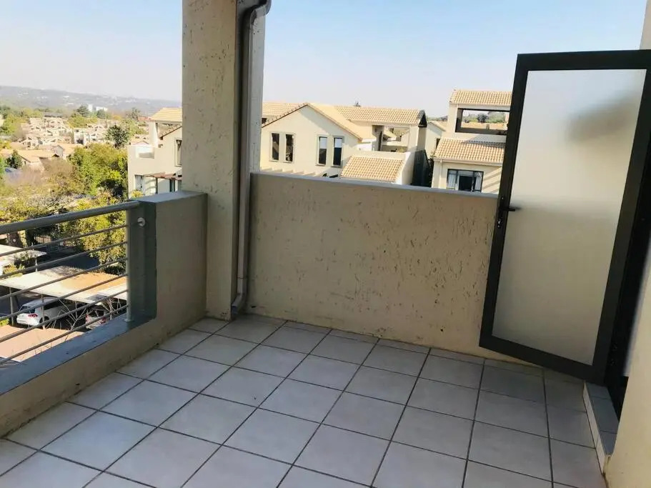 One-Bedroom @24Malibu Loft