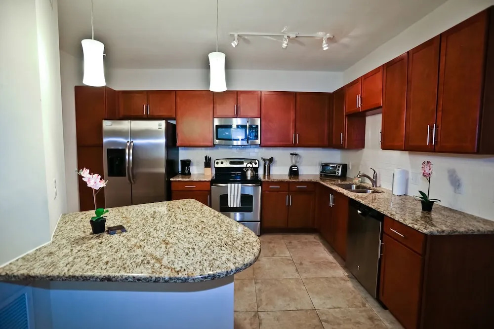 Doral Dolphin Mall Apartments by NUOVO