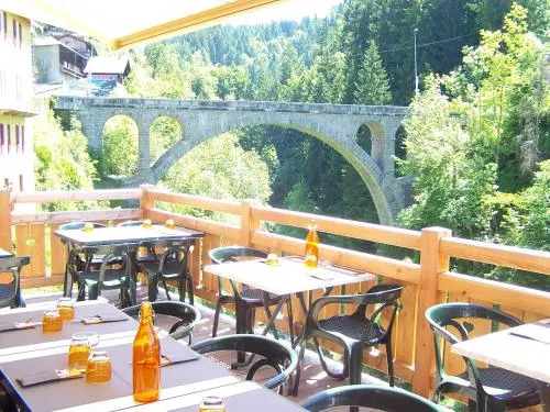 Auberge des églantiers