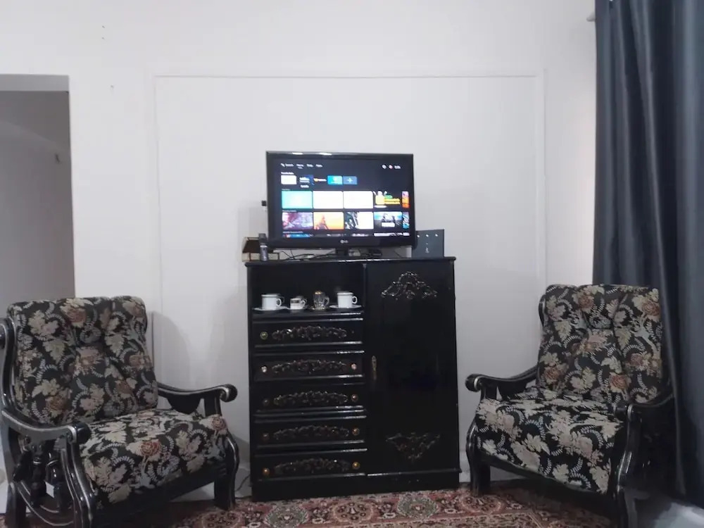 2 Bedroom Apartment With Balcony