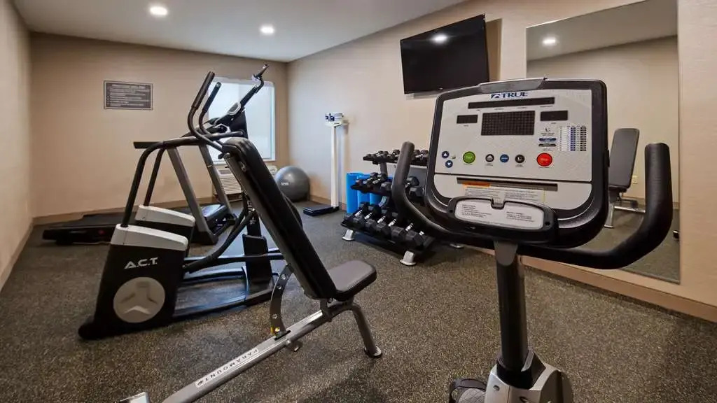 Best Western St. Clairsville Inn & Suites