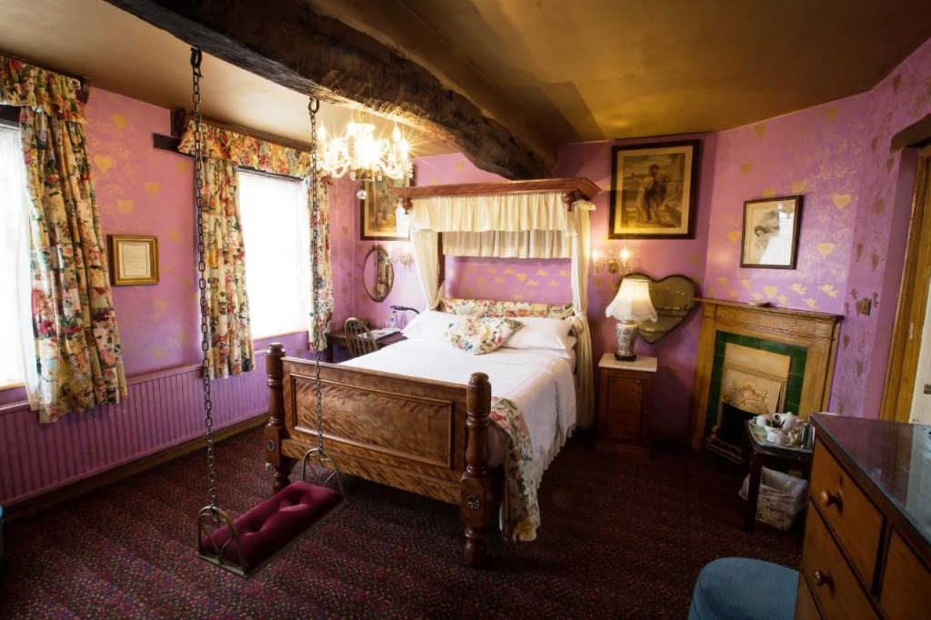 Hundred House Hotel