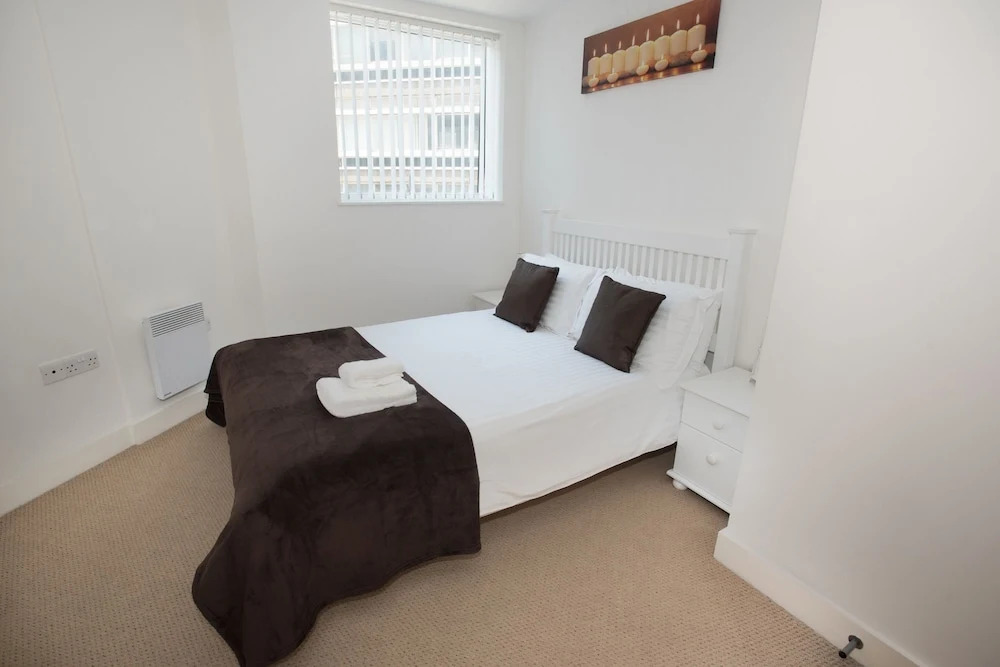 Celador Apartments - Projection West Serviced Apartments