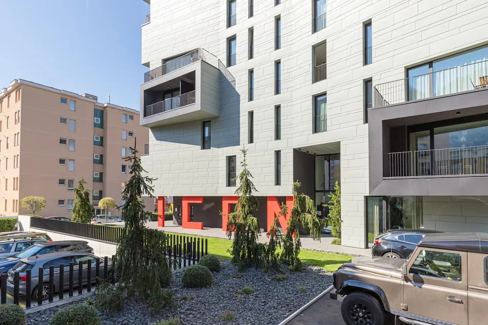 Icon H 304 Suite Micro-living