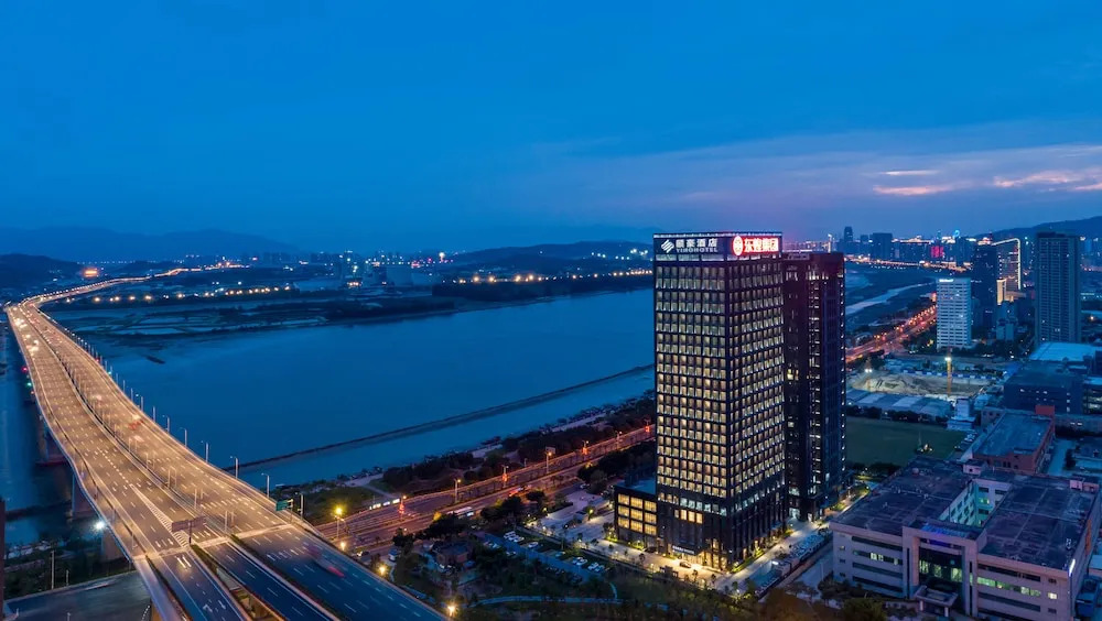 Yiho Hotel
