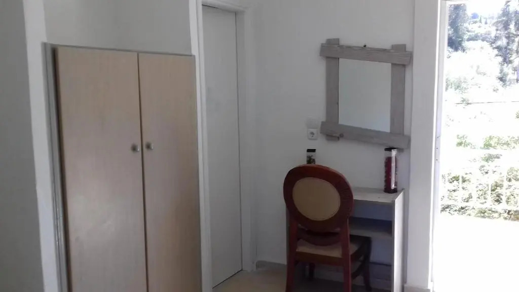 Kavos Aparthotel
