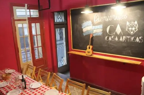 CASA ARTIGAS Hostel