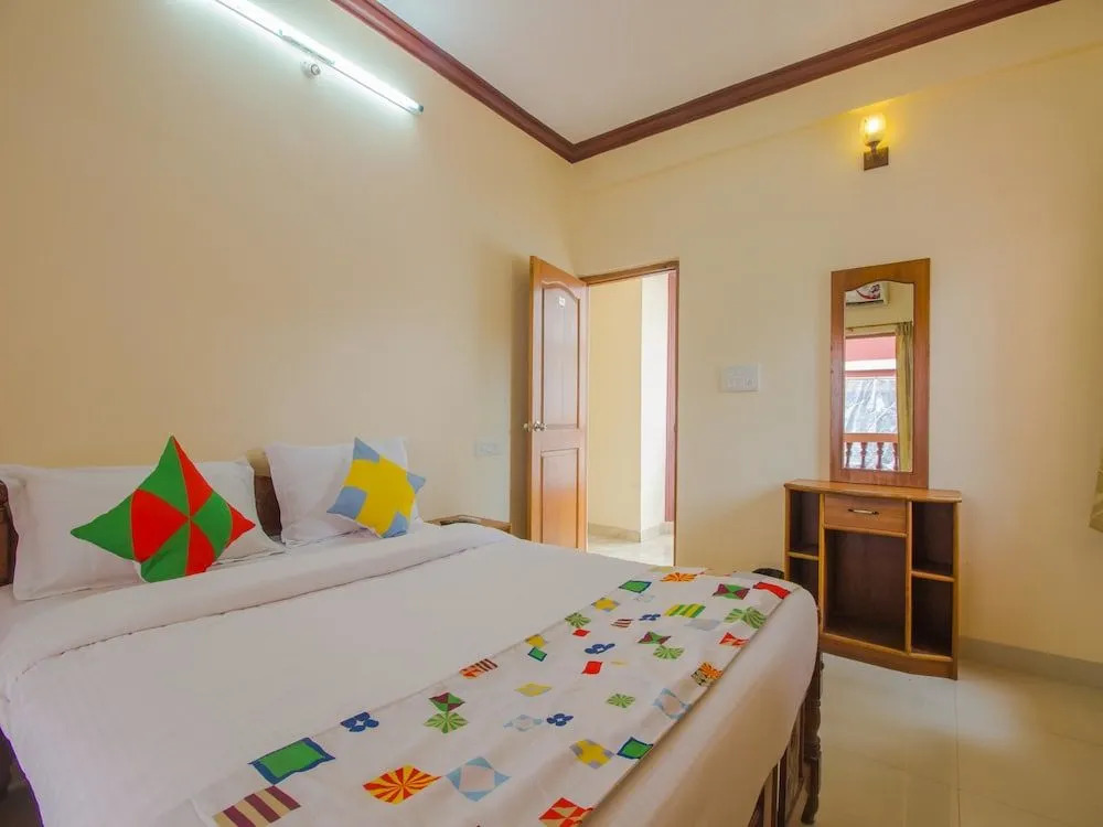 OYO 17114 Home Elegant Studio Candolim Beach