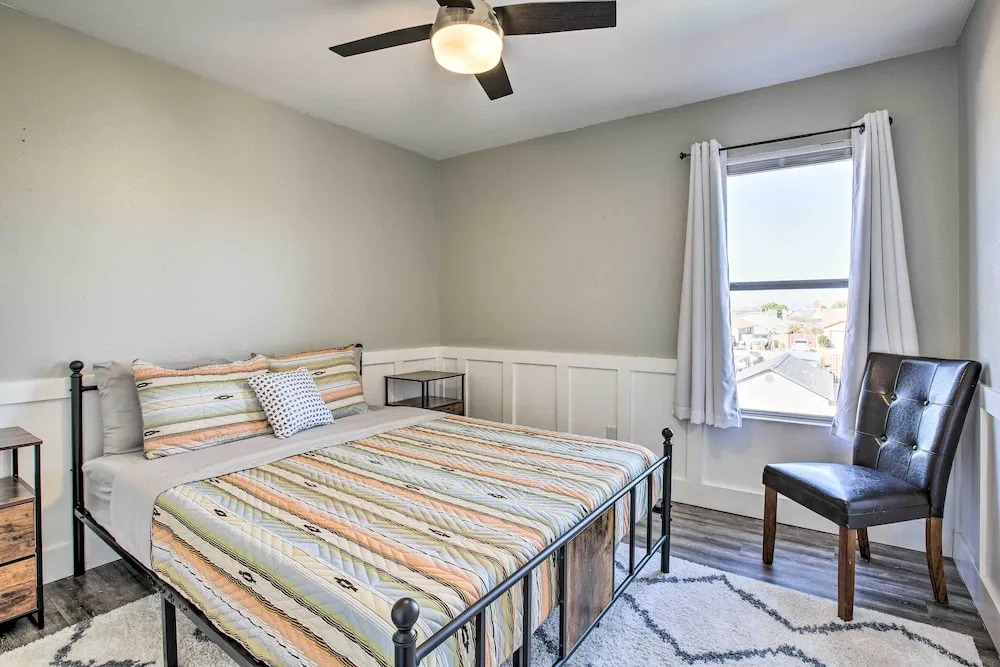 1 Mi to State Farm Stadium: Home w/ Pool & Grill!