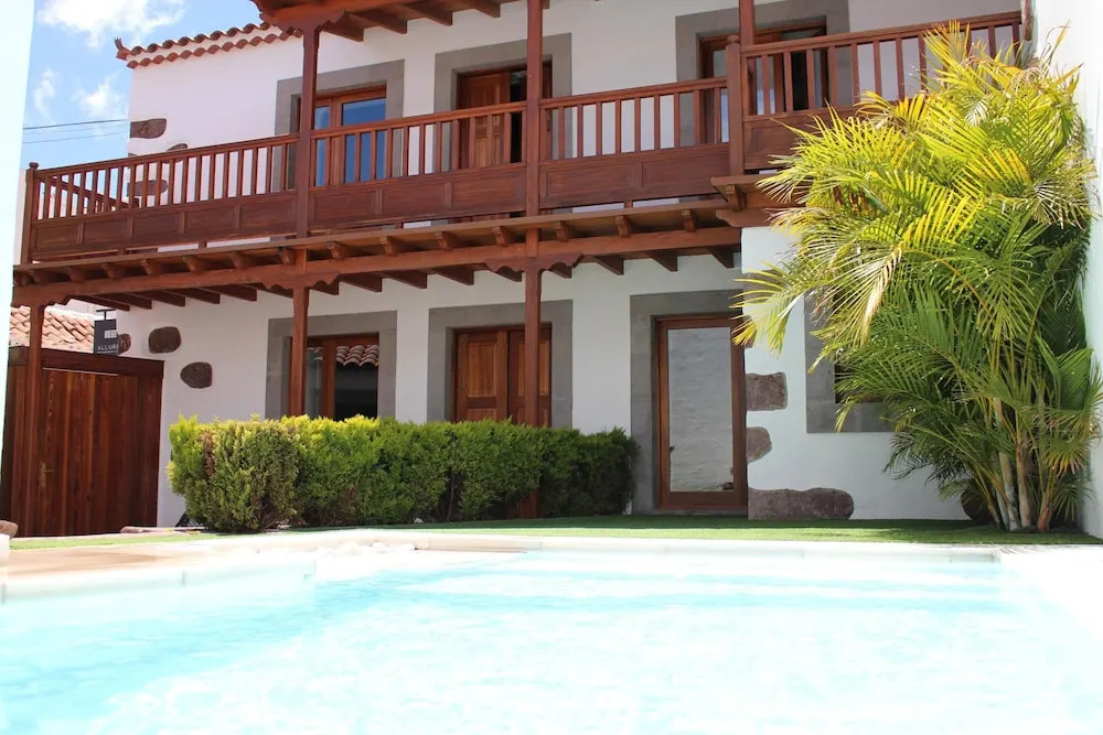 New Rural Emblematic House Santa Lucia with Private Pool
