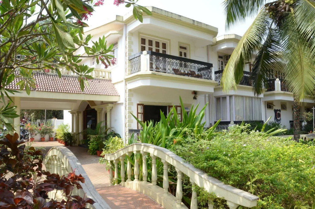 Sonesta Inns Beach Resort - Candolim Beach