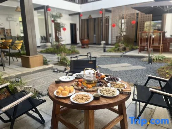Bancheng Light Luxury Courtyard (Chuxiong Yiren Ancient Town)
