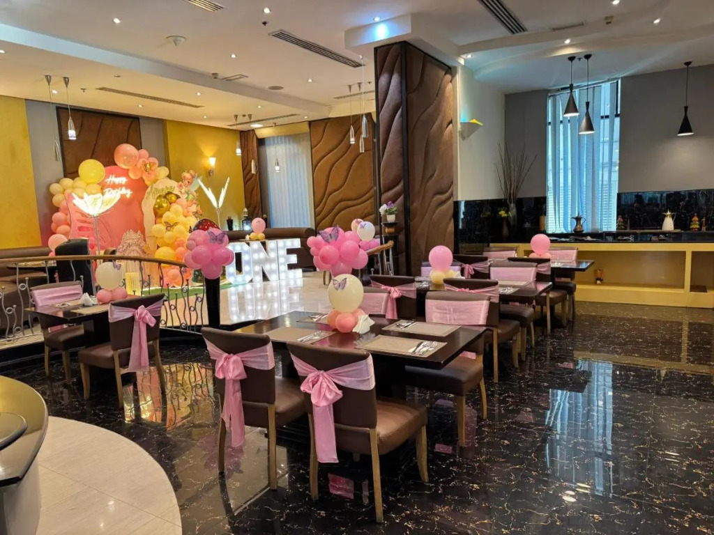 Click Park Hotel