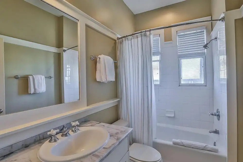 Villa Royale 5 Bedroom Holiday Home by Five Star Properties