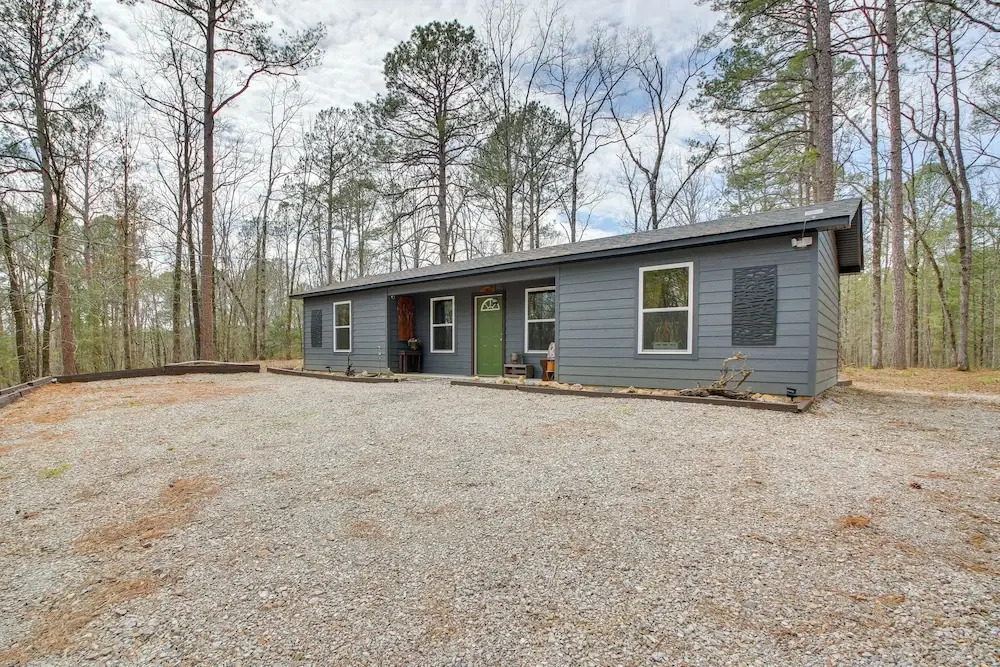 Tranquil Hot Springs Getaway Near Ouachita River!