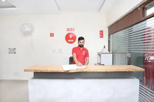Hotel G R highway by OYO Rooms