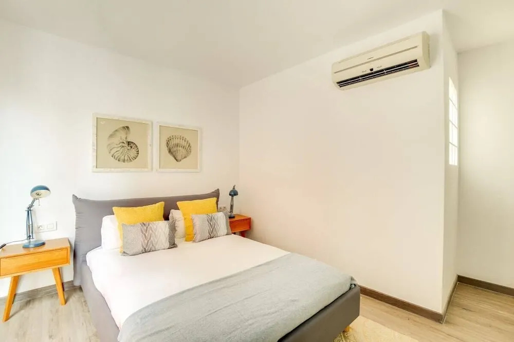 Wonderful Renovated 1 Bed With Terrace
