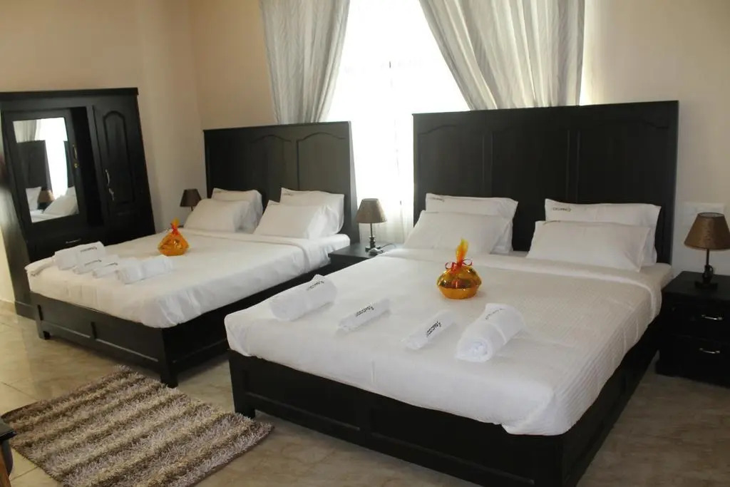 Tripstays 4037