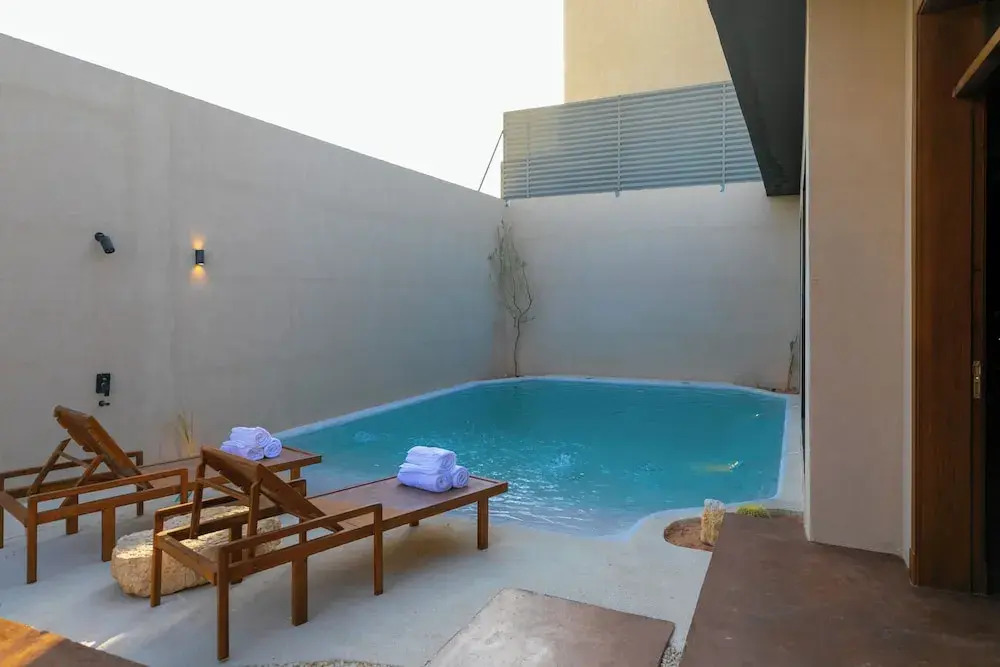 Portal Chalets With Private Pool-Al Arid
