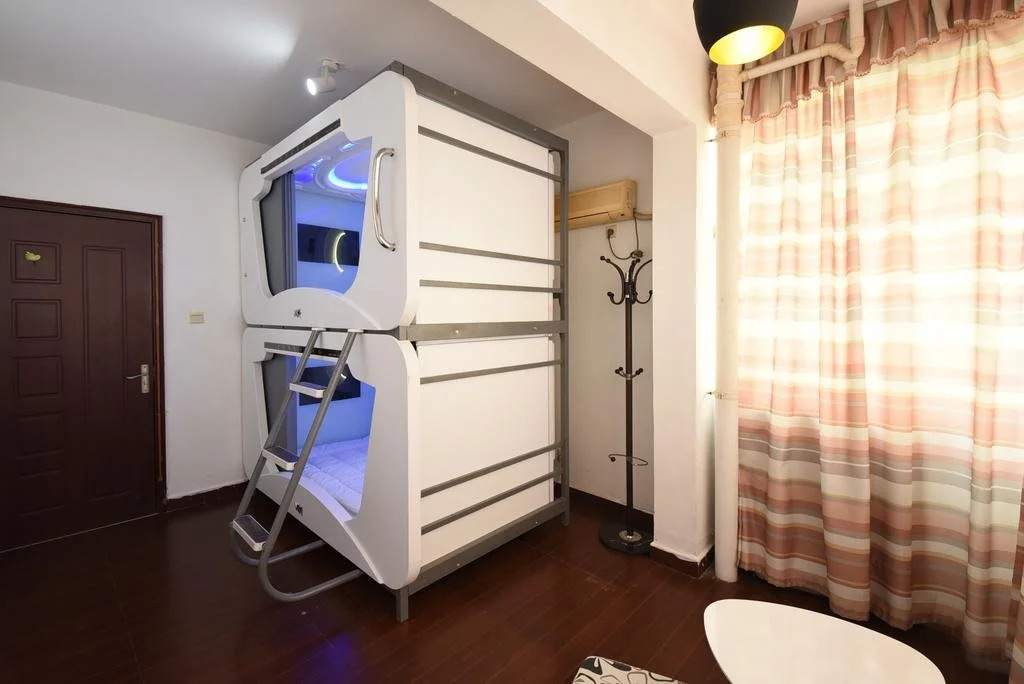 Baisha Youth Hostel