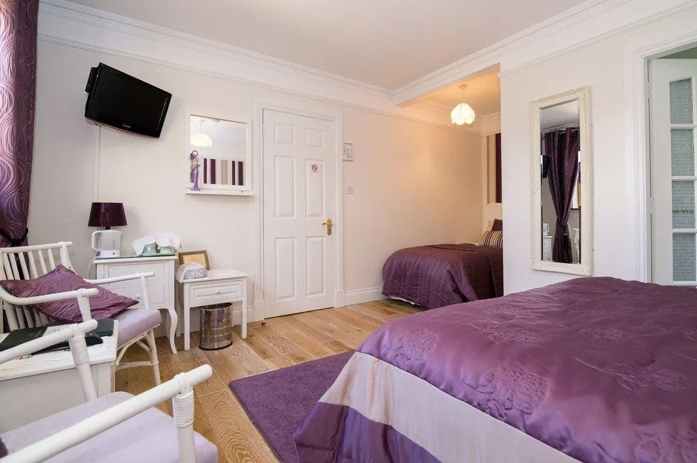 Cois Li Accommodation