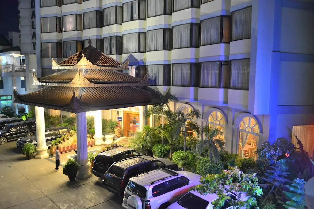 Hotel Mandalay