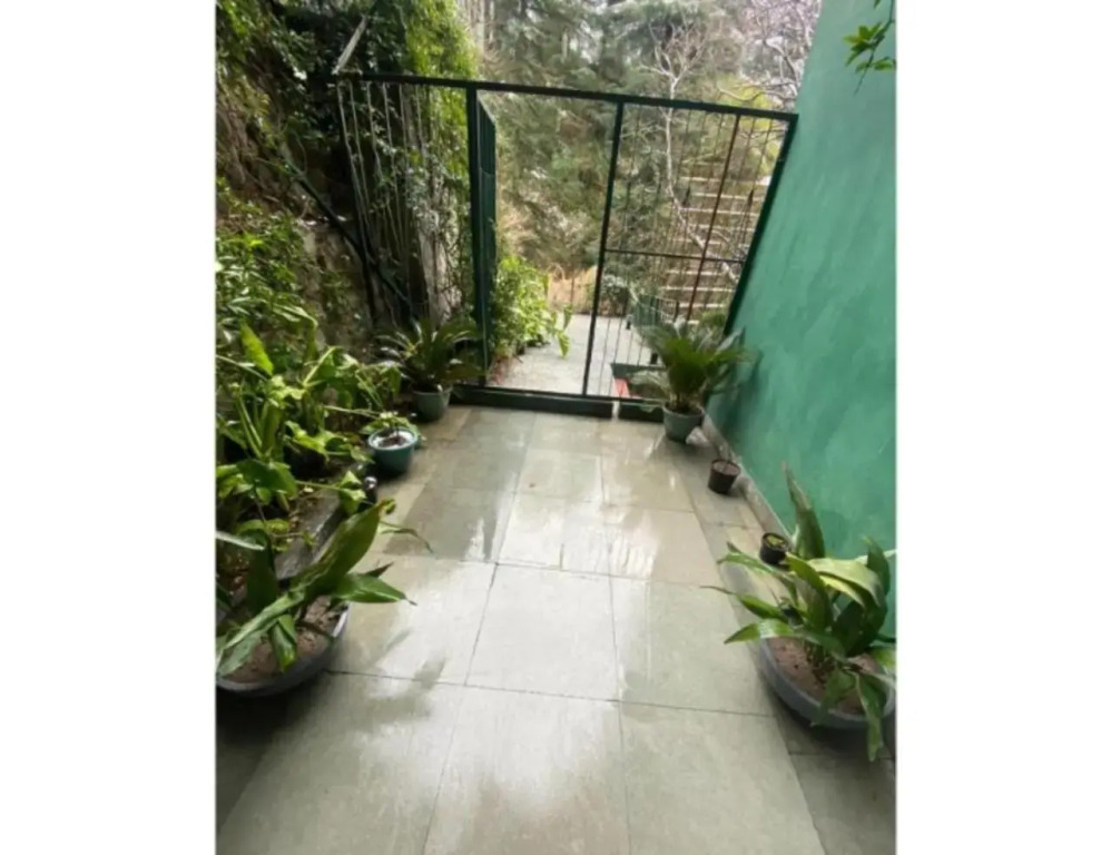 1 BR Boutique stay in The Ridge, Shimla, by GuestHouser (05B7)