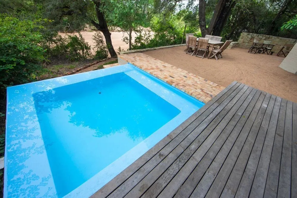 Bateleur Safari Camp