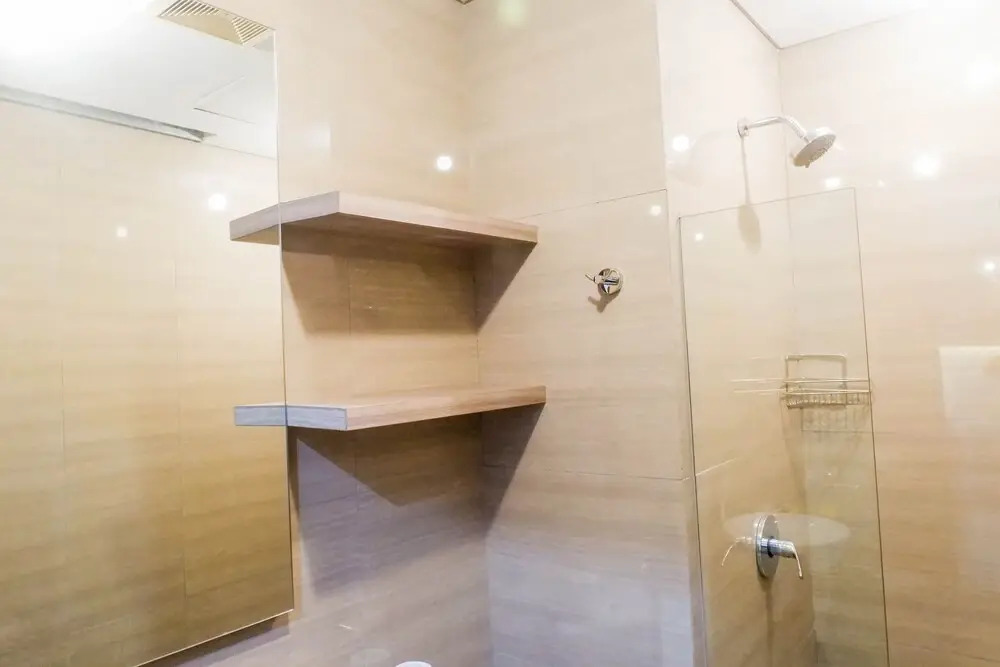 Strategic 2Br Apartment Connected to Marvell City Mall at The Linden