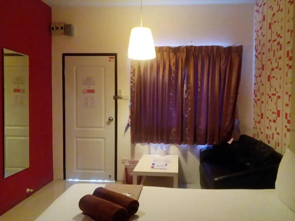 Bearing 26 Hotel