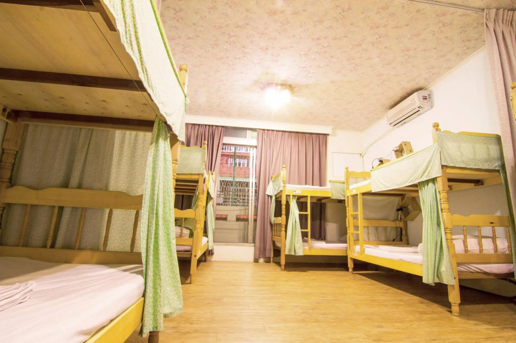 Lis Hostel